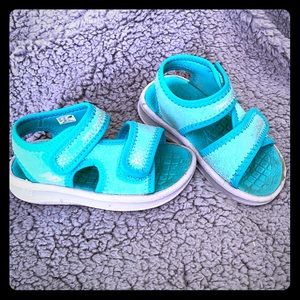 New Balance toddler sports water sandals